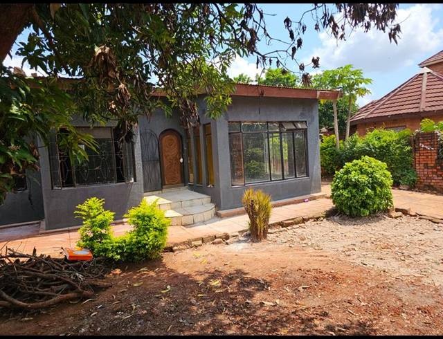 3 BEDROOM HOUSE FOR SALE IN SIBASA